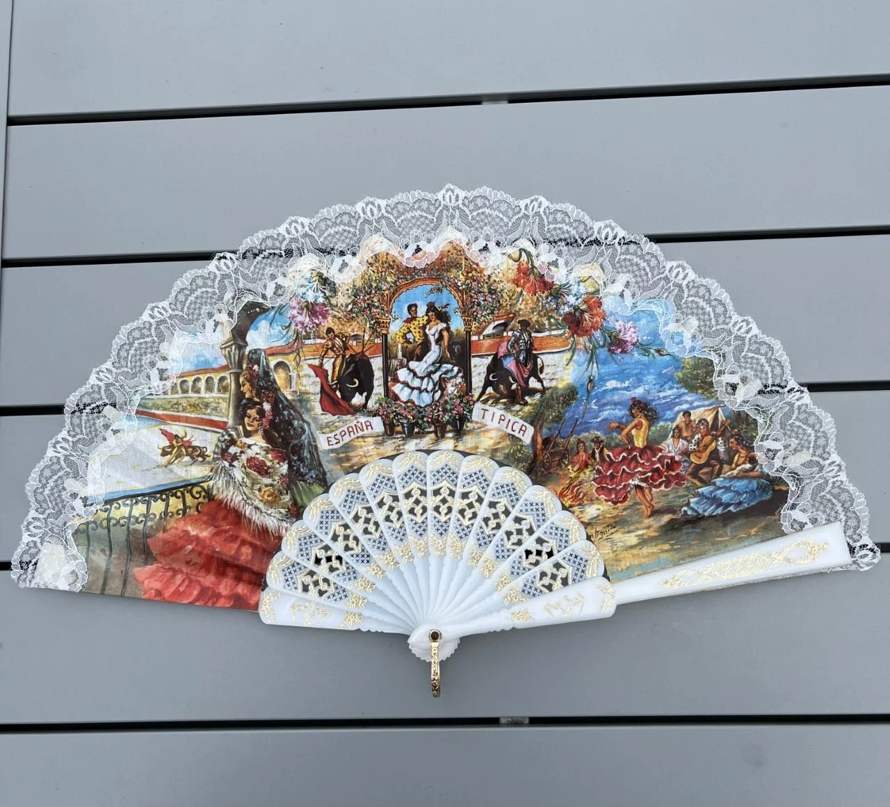 Eventail abanico fan lüfter fã lucht leanúna dentelle largeur 45 cm hauteur 25 c